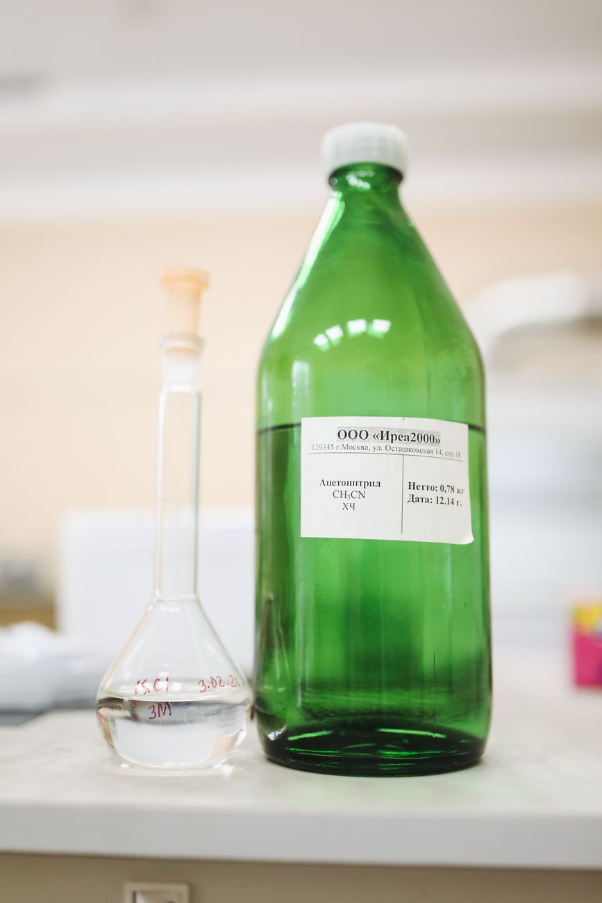 green glass bottle on table Buvidal: alternative to Methadone?