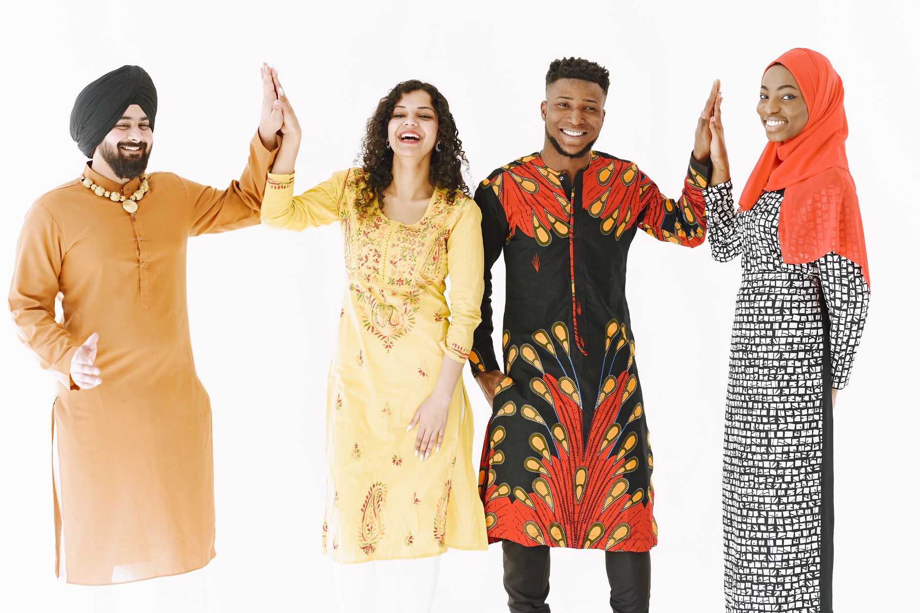 people smiling on a white background Fai